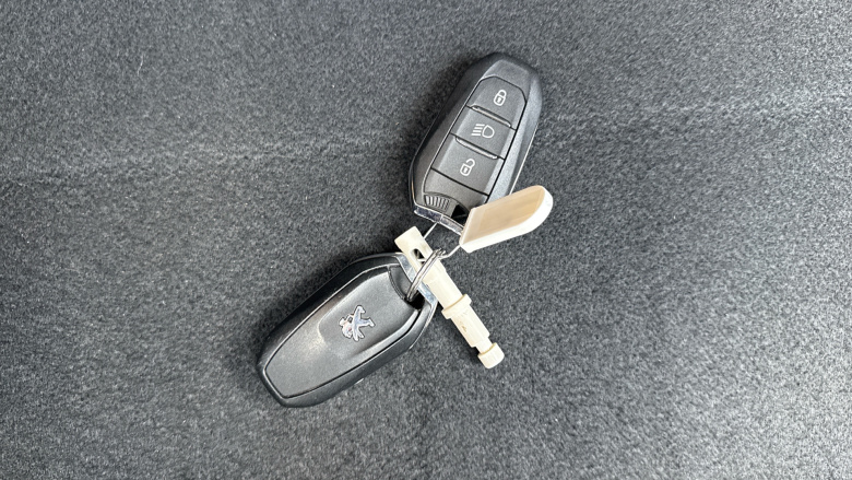 Peugeot 208 1.2 PureTech 100 Allure 5dr Petrol Hatchback